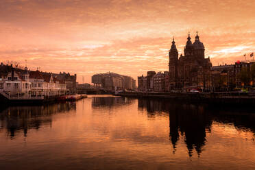 Sonnenaufgang, Amsterdam, Niederlande, Europa - RHPLF08868