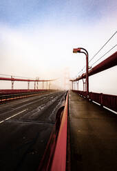 Golden Gate Bridge in red - CAVF63278