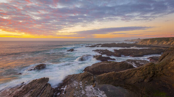 :one Exposure Sonnenuntergang am Point Arena-Stornetta National Monument - CAVF63281