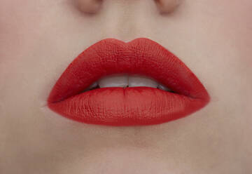 Made up red lips, close-up - PGCF00015