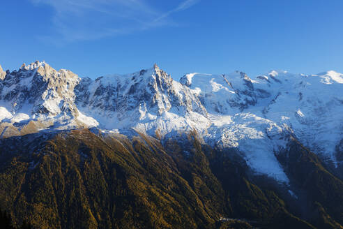 Mont Blanc, 4810m, Herbst, Chamonix, Haute Savoie, Rhone-Alpen, Französische Alpen, Frankreich, Europa - RHPLF08918