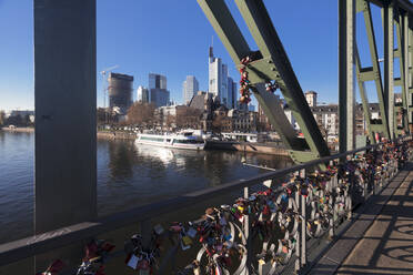 Eiserner Steg, iron footbridge with view to financial district, Frankfurt, Hesse, Germany, Europe - RHPLF08973