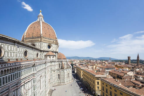 Der antike Dom von Florenz mit seinen polychromen Marmorplatten und der Kuppel von Brunelleschi, Florenz, UNESCO-Weltkulturerbe, Toskana, Italien, Europa - RHPLF09020