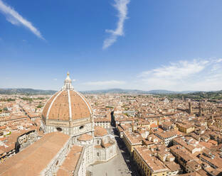 View of the old town of Florence with the Duomo di Firenze and Brunelleschi's Dome in the foreground, Florence, UNESCO World Heritage Site, Tuscany, Italy, Europe - RHPLF09021