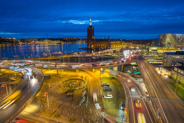 City traffic at dusk - JOHF00208