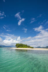 Turquoise water and white sand beach, White Island, Buka, Bougainville, Papua New Guinea, Pacific - RHPLF09136