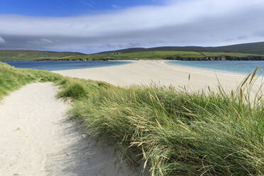 St. Ninian's Isle, weißes Strandtombolo, South Mainland, Shetlandinseln, Schottland, Vereinigtes Königreich, Europa - RHPLF09218