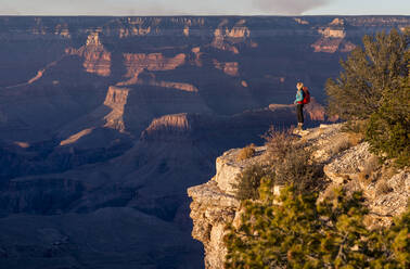 Sonnenuntergang vom Südrand des Grand Canyon am Shoshone Point, UNESCO-Welterbe, Arizona, Vereinigte Staaten von Amerika, Nordamerika - RHPLF09257