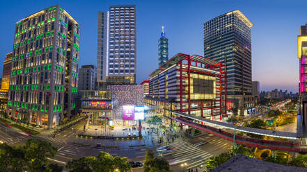 Xinyi downtown district, the prime shopping and financial district, Taipei, Taiwan, Asia - RHPLF09345