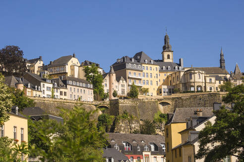 Die Corniche (Chemin de la Corniche), UNESCO-Weltkulturerbe, oberhalb von The Grund (Unterstadt), Luxemburg-Stadt, Luxemburg, Europa - RHPLF09371