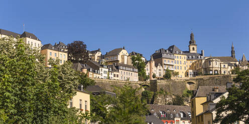 Blick auf das Saint Esprit Plateau, UNESCO-Weltkulturerbe, Die Corniche (Chemin de la Corniche) oberhalb des Grundes (Unterstadt), Luxemburg-Stadt, Luxemburg, Europa - RHPLF09381