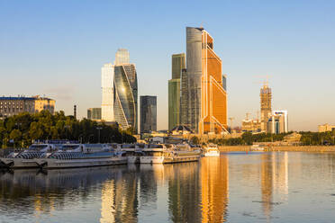 Wolkenkratzer im Geschäftszentrum des Presnensky-Bezirks, am Moskwa-Fluss, Moskau, Russland, Europa - RHPLF09400