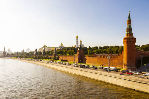 Der Kreml, UNESCO-Weltkulturerbe, und der Moskauer Fluss, Moskau, Russland, Europa - RHPLF09412