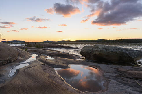 Georgian Bay und Huronsee in der Abenddämmerung in Killarney, Ontario, Kanada, Nordamerika - RHPLF09628