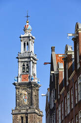 Westerkerk Kirche und Stadthausfassaden, Amsterdam, Nordholland, Niederlande, Europa - RHPLF09668