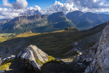 San Pellegrino Pass, Paradiso Hütte, Dolomiten, Venetien, Italien, Europa - RHPLF09726