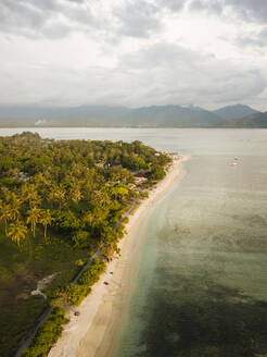 Strand bei Sonnenuntergang, Gili Air, Gili-Inseln, Region Lombok, Indonesien, Südostasien, Asien - RHPLF09900