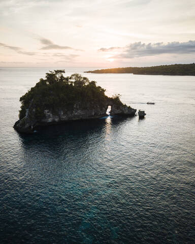 Kristallbucht bei Sonnenuntergang, Nusa Penida, Bali, Indonesien, Südostasien, Asien, lizenzfreies Stockfoto