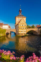 Old townhall with Geyersworthsteg wooden bridge, Bamberg, UNESCO World Heritage Site, Bavaria, Germany, Europe - RHPLF10063