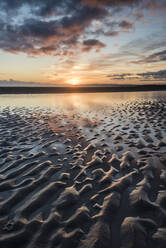 Sonnenuntergang, Camber Sands, East Sussex, England, Vereinigtes Königreich, Europa - RHPLF10198