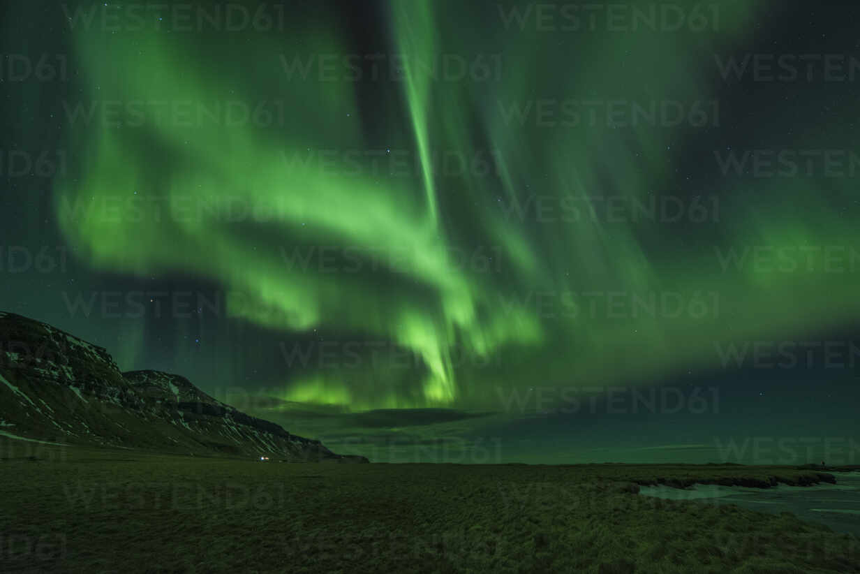 Aurora Borealis, Aurora Boreal, Vik, Islândia Imagem de Stock