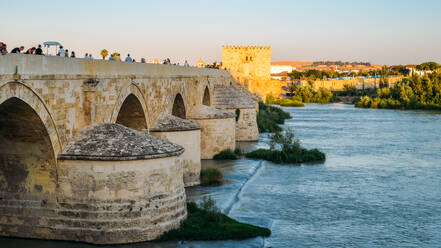 Roman Bridge, UNESCO World Heritage Site, over Guadalquivir River, Cordoba, Andalucia, Spain, Europe - RHPLF10423