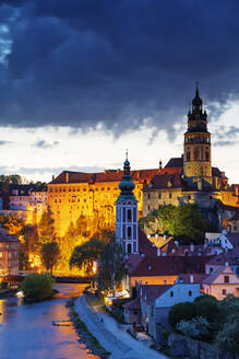 Schloss Cesky Krumlov aus dem Jahr 1240, Cesky Krumlov, UNESCO-Weltkulturerbe, Südböhmen, Tschechische Republik, Europa - RHPLF10544