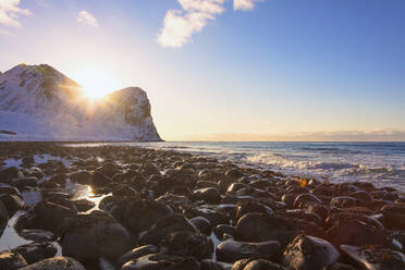 Sonnenuntergang, Unstad, Vestvagoy, Lofoten Inseln, Nordland, Norwegen, Europa - RHPLF10597