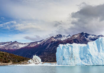 Perito Moreno Glacier, Los Glaciares National Park, UNESCO World Heritage Site, Santa Cruz Province, Patagonia, Argentina, South America - RHPLF10653