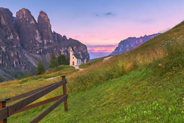 San Maurizio Chapel, Gardena Pass, Gardena Valley, South Tyrol, Dolomites, Italy, Europe - RHPLF10901