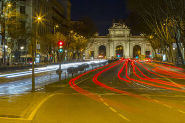 View of Triomphal Arch (Puerta de Alcala) in Plaza de la Independencia at dusk, Madrid, Spain, Europe - RHPLF10970