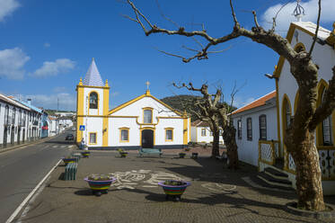 Kirche in Santa Barbara, Insel Terceira, Azoren, Portugal, Atlantik, Europa - RHPLF11050
