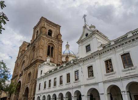 Kathedrale der Unbefleckten Empfängnis und Priesterseminar San Luis, Calderon Park, Cuenca, Provinz Azuay, Ecuador, Südamerika - RHPLF11288