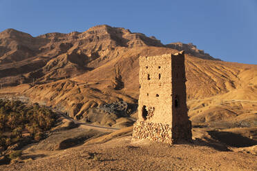 Turm, Draa-Tal, Berg Djebel Kissane, Marokko, Nordafrika, Afrika - RHPLF11343