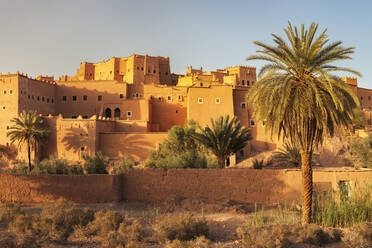 Kasbah Taourirt, Ouarzazate, Straße der Kasbahs, Atlasgebirge, Südmarokko, Marokko, Nordafrika, Afrika - RHPLF11365