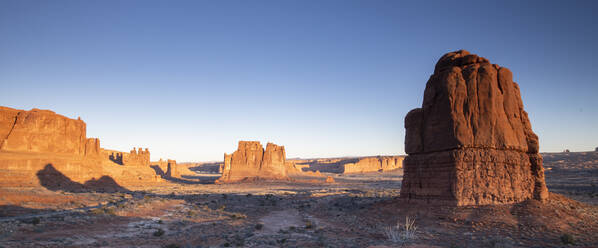 Park Avenue, Arches National Park, Moab, Utah, Vereinigte Staaten von Amerika, Nord-Amerika - RHPLF11409