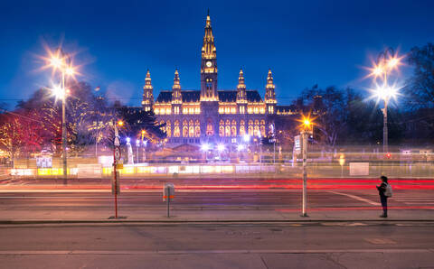 Rathaus Wien bei Nacht, Wien, Österreich, Europa, lizenzfreies Stockfoto