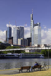 Skyline entlang des Mains, Frankfurt, Hessen, Deutschland, Europa - RHPLF11520