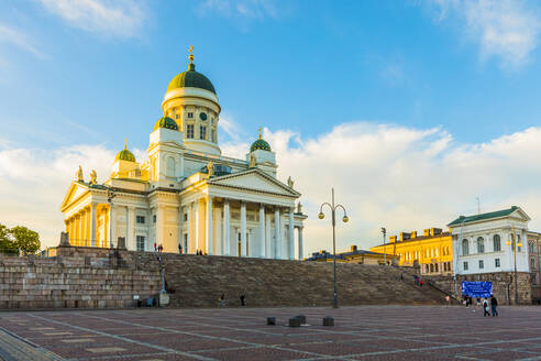 Dom zu Helsinki auf dem Senatsplatz, Helsinki, Finnland, Europa - RHPLF11963