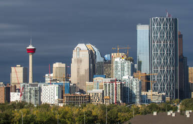 Skyline der Stadt Calgary, Calgary, Alberta, Kanada, Nordamerika - RHPLF12019