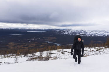 Wanderer im Winter - JOHF01024