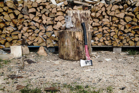 Holzstapel, lizenzfreies Stockfoto