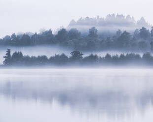 Fog over lake - JOHF01384