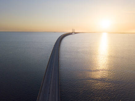 Brücke über das Meer - JOHF01624