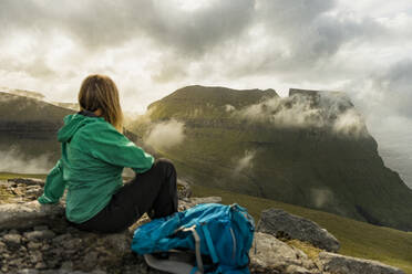 Hiker looking at view - JOHF01655