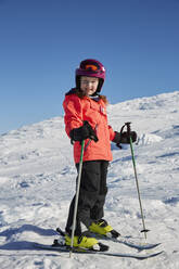 Boy skiing - JOHF01903