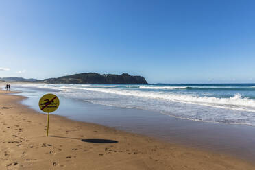 Neuseeland, Nordinsel, Waikato, Kuaotunu, malerischer Blick auf den Meeresstrand - FOF10970