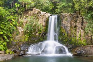 New Zealand, North Island, Waikato, Waiau, scenic view of waterfall - FOF10980
