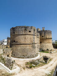 Italien, Provinz Lecce, Otranto, Türme der Burg Aragonese - AMF07318