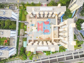 Luftaufnahme von Wohngebäuden in Singapur - AAEF03778